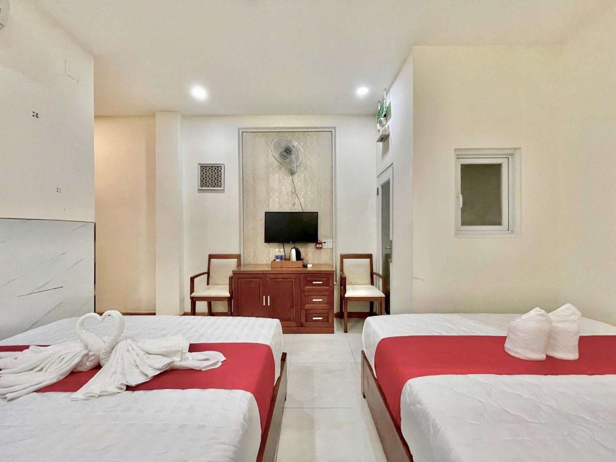 Nhu Y Hotel Ho Chi Minh City Exterior photo