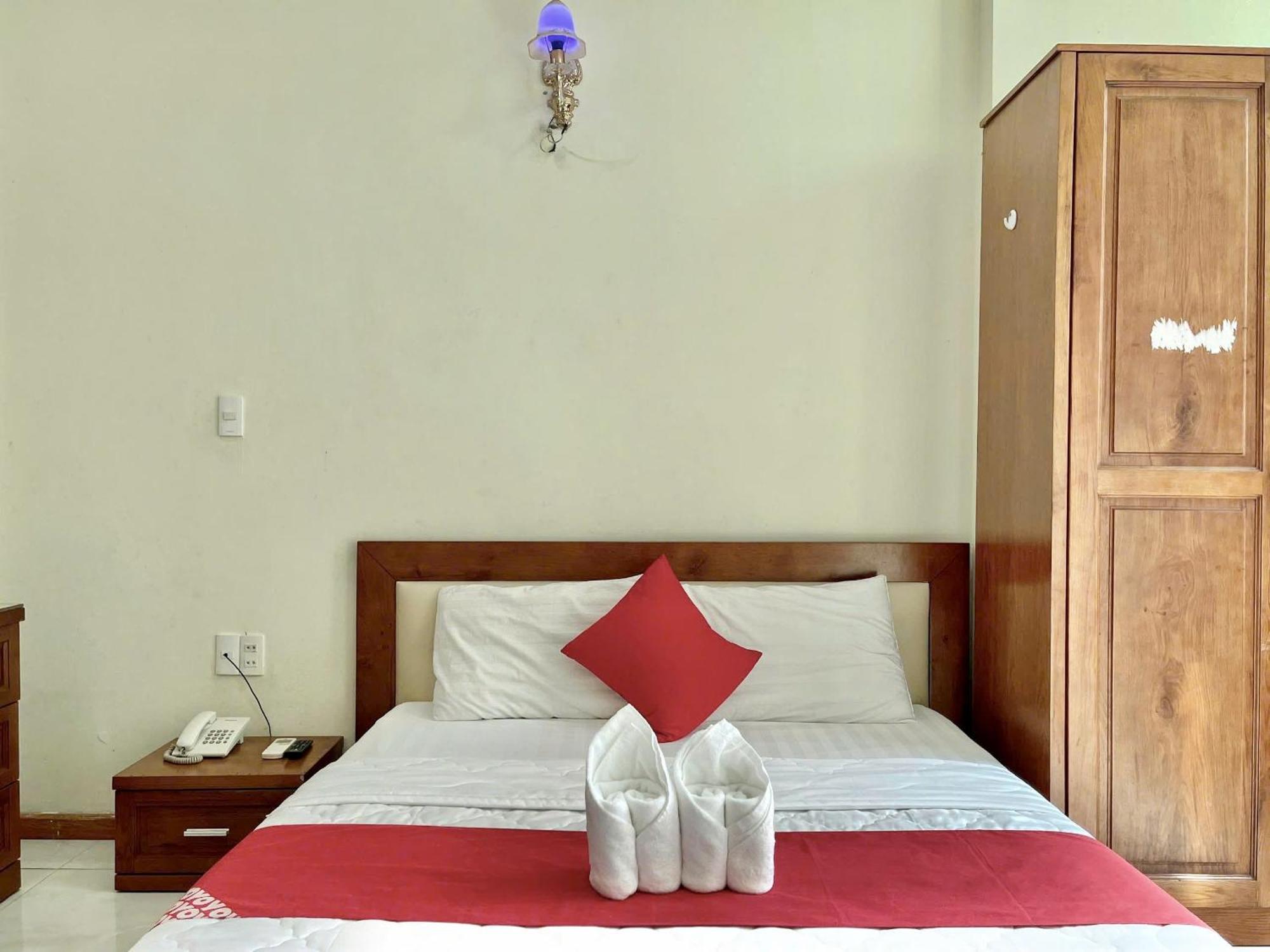 Nhu Y Hotel Ho Chi Minh City Exterior photo